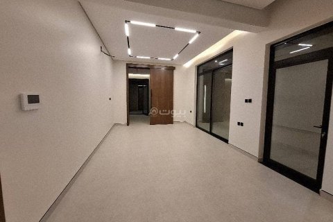 Квартира с 3 спальнями в Эр-Рияд, Саудовская Аравия №60703 4