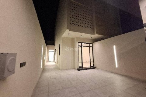 3 bedrooms Apartment in Riyadh, Saudi Arabia No. 60703