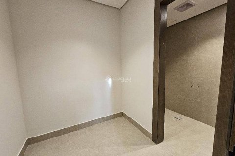 Villa de 5 chambres à Riyadh, Saudi Arabia No. 60702 15