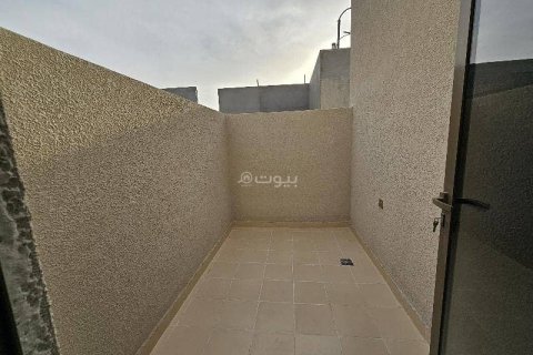 Villa de 5 chambres à Riyadh, Saudi Arabia No. 60702 14