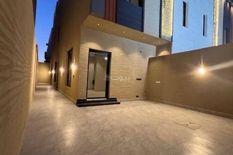 Квартира с 4 спальнями в Эр-Рияд, Саудовская Аравия №60245