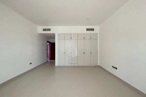 6 bedrooms Villa in Khalifa City, UAE No. 20886 14