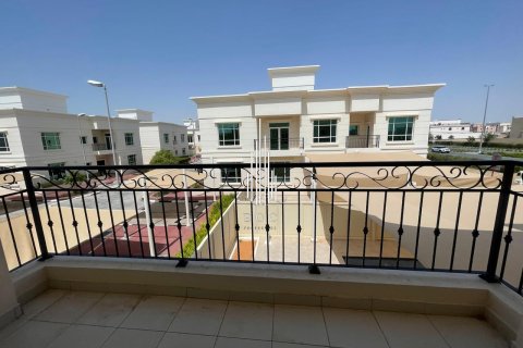 6 bedrooms Villa in Khalifa City, UAE No. 20886 29
