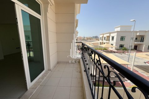 6 bedrooms Villa in Khalifa City, UAE No. 20887 3