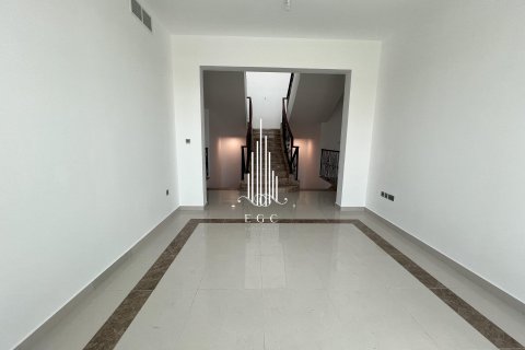 6 bedrooms Villa in Khalifa City, UAE No. 20887 13