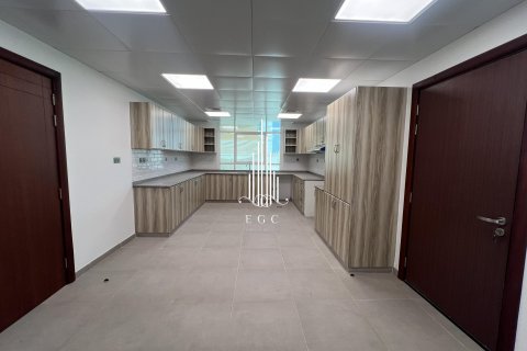 6 bedrooms Villa in Khalifa City, UAE No. 20887 18