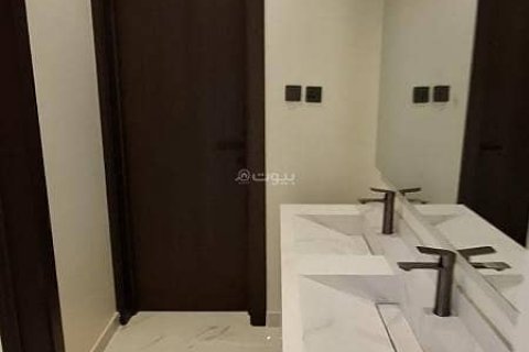 Villa de 5 chambres à Riyadh, Saudi Arabia No. 59950 8