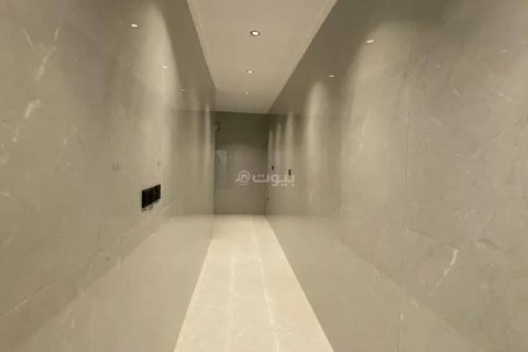 6 bedrooms Villa in Khobar, Saudi Arabia No. 59997 13