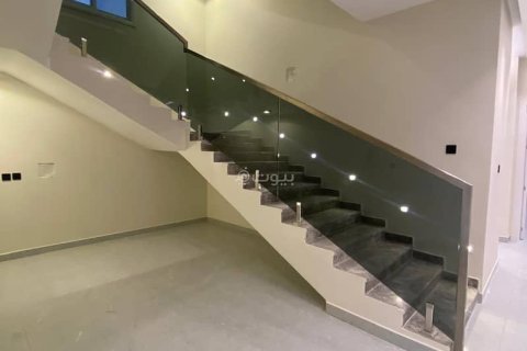 6 bedrooms Villa in Khobar, Saudi Arabia No. 59997 19