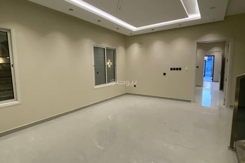 6 bedrooms Villa in Khobar, Saudi Arabia No. 59997 15