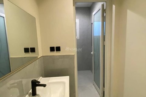 6 bedrooms Villa in Khobar, Saudi Arabia No. 59997 24