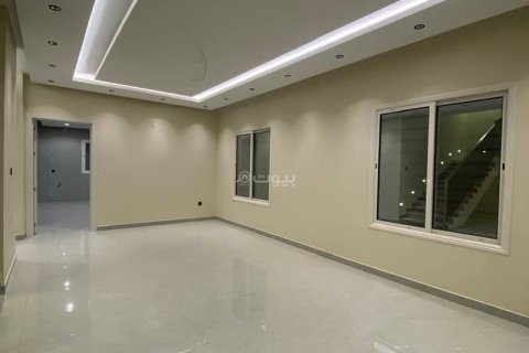 6 bedrooms Villa in Khobar, Saudi Arabia No. 59997 18