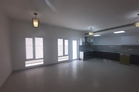Villa de 3 chambres à Madinat as'Sultan Qaboos, Oman No. 54215 4