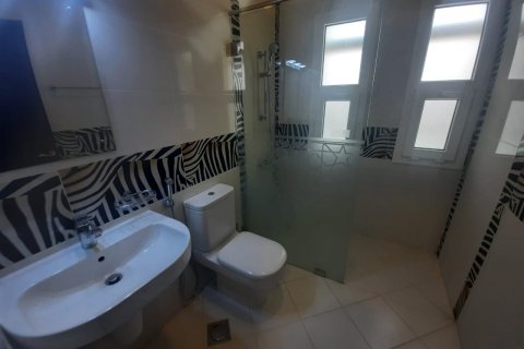 Villa de 3 chambres à Madinat as'Sultan Qaboos, Oman No. 54215 6