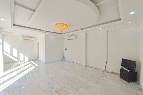 Villa de 9 dormitorios en Muscat, Oman No. 54212 6