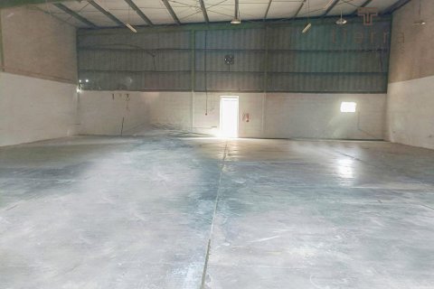 Склад 260.1м² в Al Quoz, ОАЭ №38858