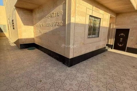 Villa de 11 dormitorios en Riyadh, Saudi Arabia No. 60738 5