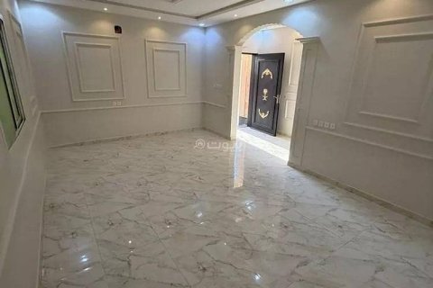 Villa de 11 dormitorios en Riyadh, Saudi Arabia No. 60738 8