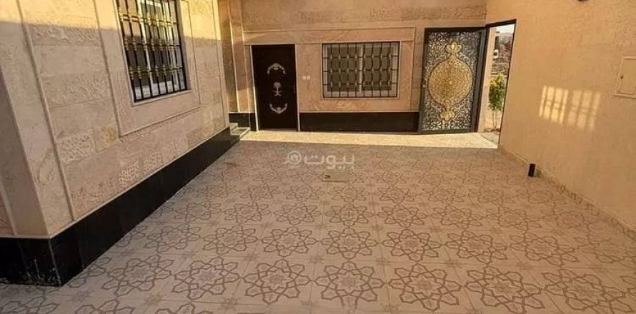 Villa de 11 dormitorios en Riyadh, Saudi Arabia No. 60738