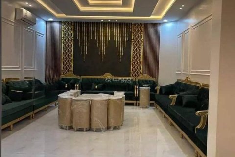 11 bedrooms Villa in Riyadh, Saudi Arabia No. 60739
