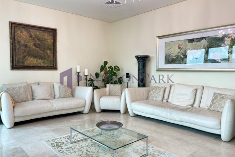 Apartment de 3 dormitorios en Doha, Qatar No. 56722 4