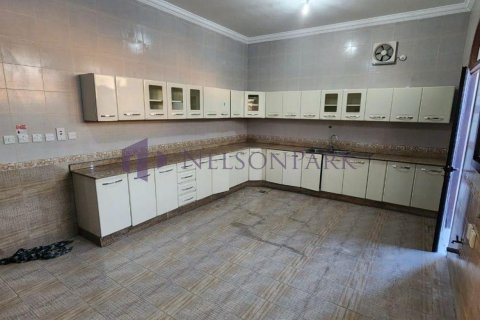 5 bedrooms Villa in Al Shamal, Qatar No. 56793 11