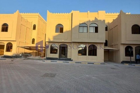 5 bedrooms Villa in Al Shamal, Qatar No. 56793 10