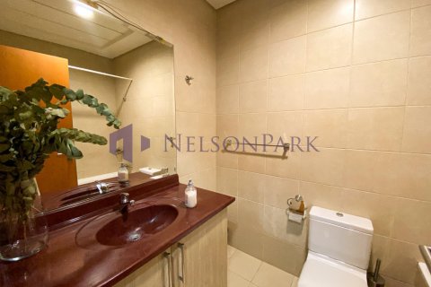 3 bedrooms Apartment in Doha, Qatar No. 56777 12