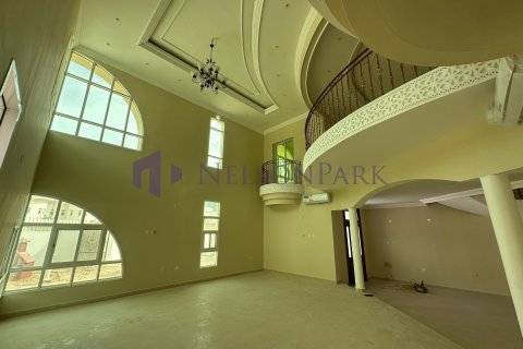 Villa de 5 dormitorios en Doha, Qatar No. 58140 14