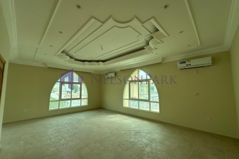 Villa de 5 dormitorios en Doha, Qatar No. 58140 9