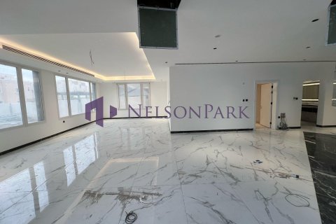 7 bedrooms Villa in Doha, Qatar No. 57288 9