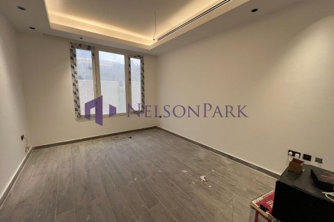 7 bedrooms Villa in Doha, Qatar No. 57288 26