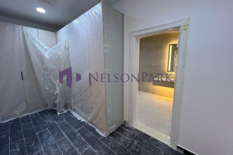 7 bedrooms Villa in Doha, Qatar No. 57288 11