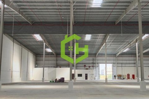 5762m² Warehouse in Emirates Modern Industrial, UAE No. 18339