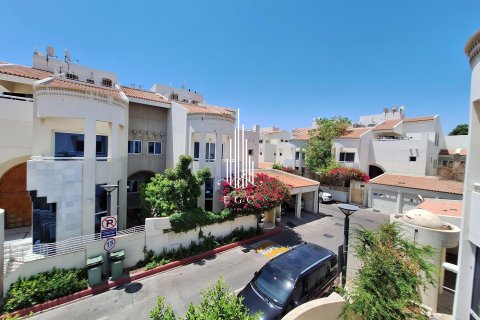 Villa de 7 chambres à Abu Dhabi, UAE No. 37747