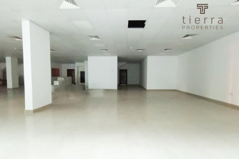 139.4m² Shop in Nadd Al Hammar, UAE No. 47615