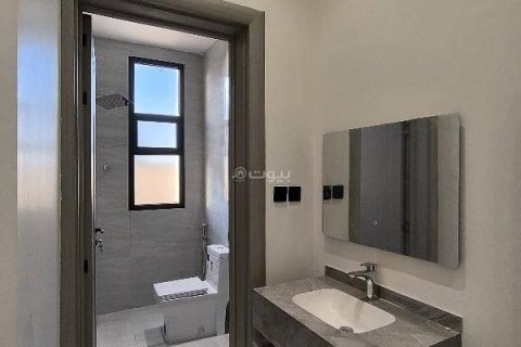 Квартира с 4 спальнями в Эр-Рияд, Саудовская Аравия №67550 4