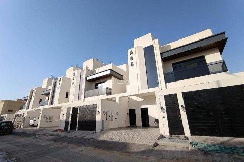 3 bedrooms Apartment in Riyadh, Saudi Arabia No. 67551