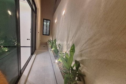 4 bedrooms Apartment in Riyadh, Saudi Arabia No. 67549 9