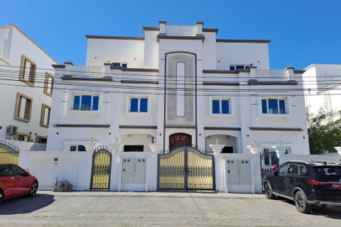 5 غرفة نوم  فيلا في مسقط , عُمان رقم 54225