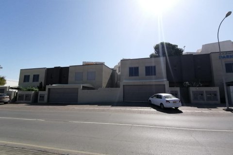 5 bedrooms Villa in Al Qurm, Oman No. 54227
