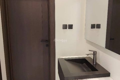 Villa de 8 dormitorios en Riyadh, Saudi Arabia No. 62795 27