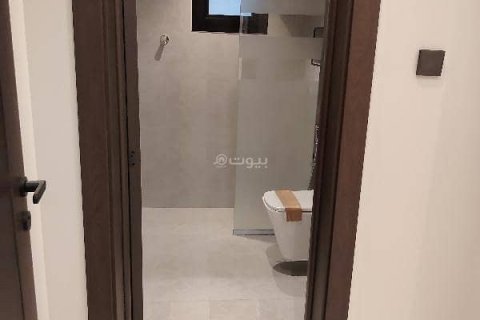 Villa de 8 dormitorios en Riyadh, Saudi Arabia No. 62795 24