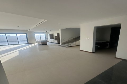 Вилла с 4 спальнями в Diyar Al Muharraq, Бахрейн №98823 3