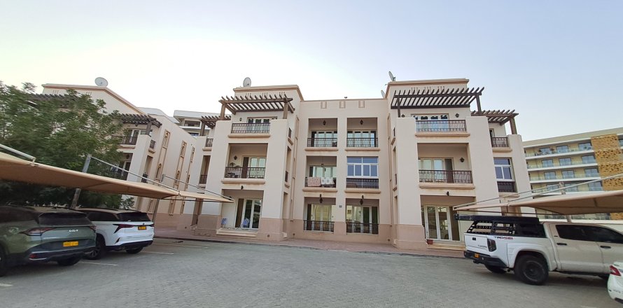2 bedrooms Apartment in As Sib, Oman No. 98878