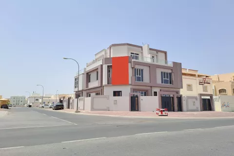 Commercial property de 5 chambres à Muscat, Oman No. 62475