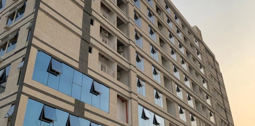 900m² Commercial property in Muscat, Oman No. 54483