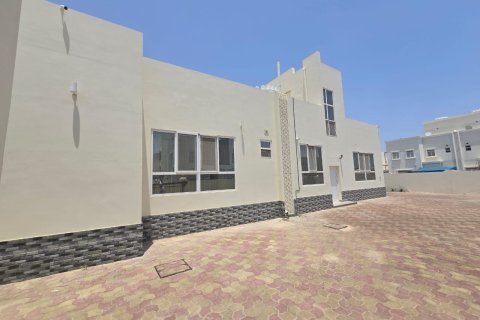 3 bedrooms Villa in As Sib, Oman No. 69222 6