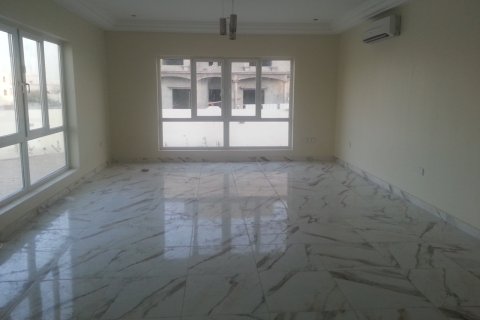 3 bedrooms Villa in As Sib, Oman No. 69222 3