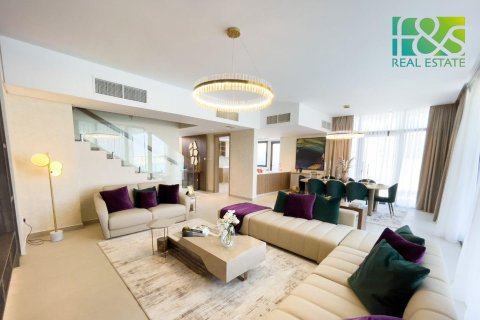 Villa de 4 dormitorios en Sharjah, UAE No. 29103 14